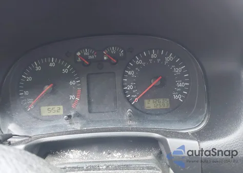 2003 Volkswagen Golf Gl/Gl 2.0L z USA, uszkodzony, nr VIN 9BWBK61J834026443